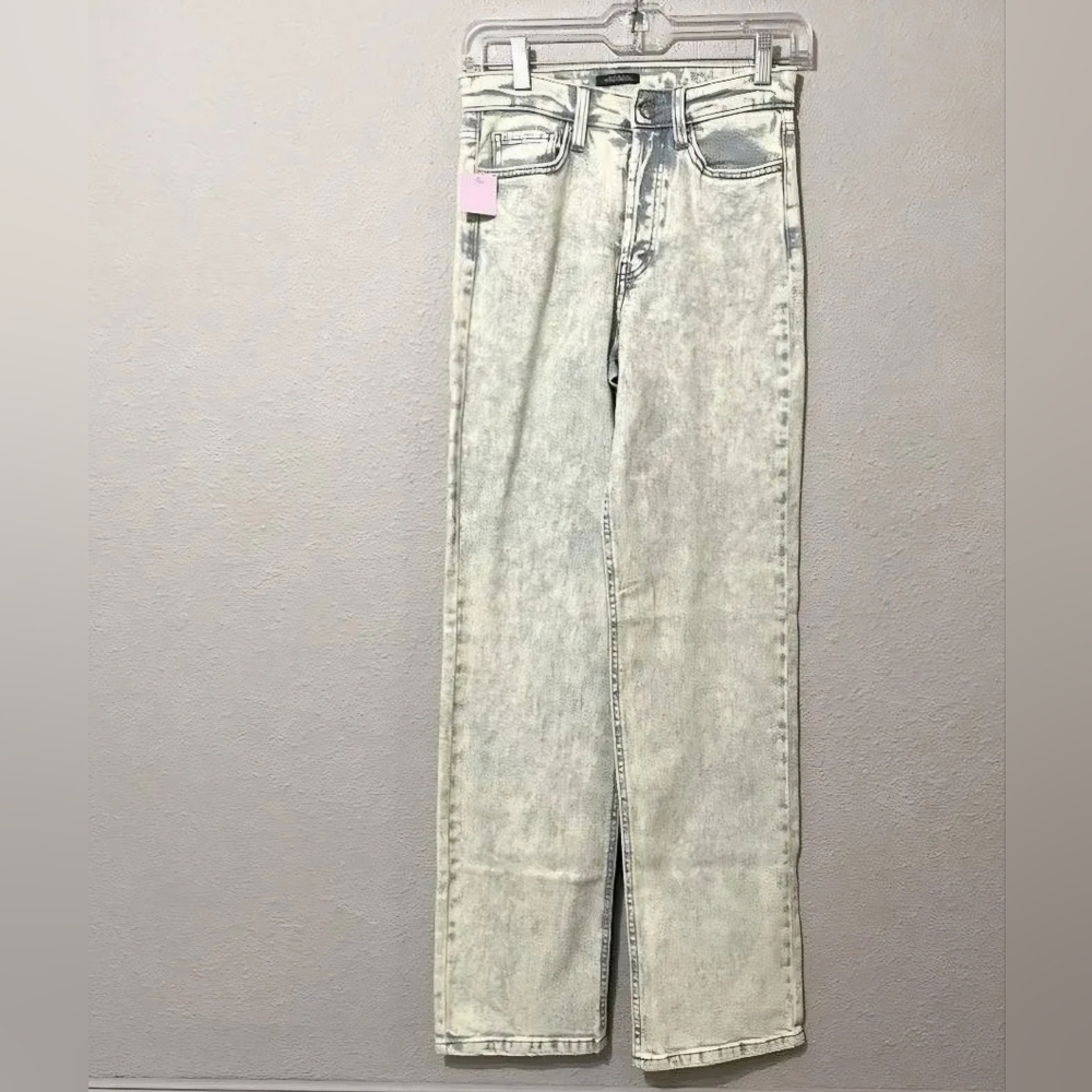 NWT - wild Fable - High-Rise 90s  Straight Jeans - Light Wash SIZE 00/24